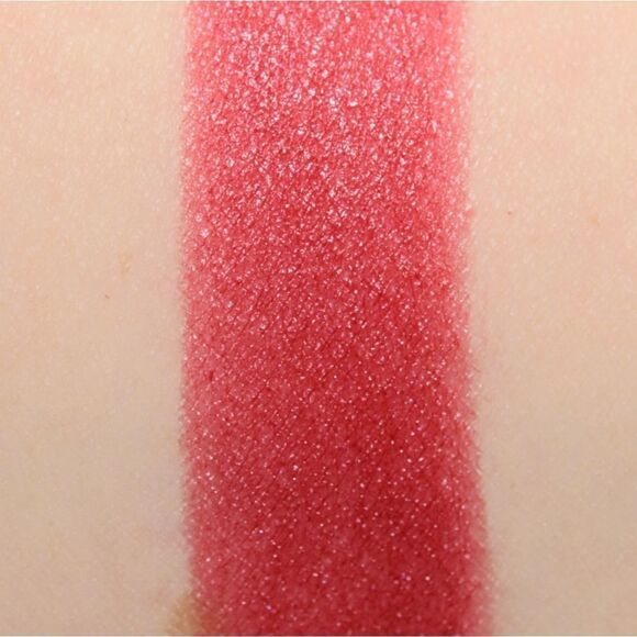 Clinique Even Better Pop Lipstick in Woo Me (Medium Dark Plum) - Picture 5 of 17